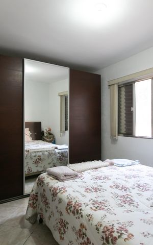 Casa à venda com 450m², 3 quartos e 3 vagas Casa à venda com 450m², 3 quartos e 3 vagasQuarto 3