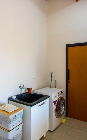 Apartamento à venda com 100m², 2 quartos e 1 vaga Apartamento à venda com 100m², 2 quartos e 1 vagaÁrea de serviço