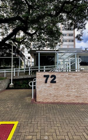 Apartamento à venda com 170m², 4 quartos e 2 vagasFachada