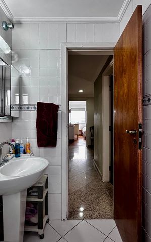 Apartamento à venda com 170m², 4 quartos e 2 vagasBanheiro Social