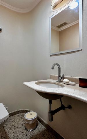 Apartamento à venda com 170m², 4 quartos e 2 vagasLavabo