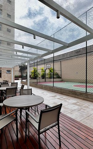 Apartamento à venda com 170m², 4 quartos e 2 vagasÁrea comum - Salão de festas
