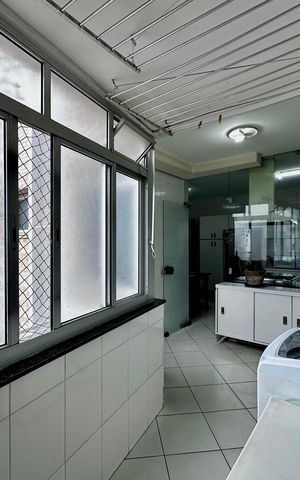 Apartamento à venda com 170m², 4 quartos e 2 vagasÁrea de Serviço