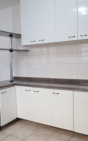 Casa para alugar com 250m², 3 quartos e 2 vagasCozinha