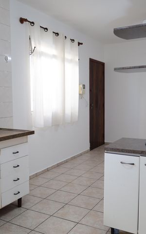 Casa para alugar com 250m², 3 quartos e 2 vagasCozinha