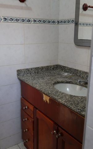 Casa para alugar com 250m², 3 quartos e 2 vagasBanheiro 2