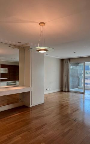 Apartamento para alugar com 162m², 3 quartos e 4 vagas Apartamento para alugar com 162m², 3 quartos e 4 vagasSala de Jantar