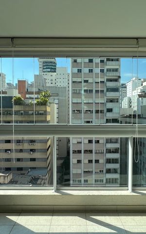 Apartamento para alugar com 162m², 3 quartos e 4 vagas Apartamento para alugar com 162m², 3 quartos e 4 vagasVaranda