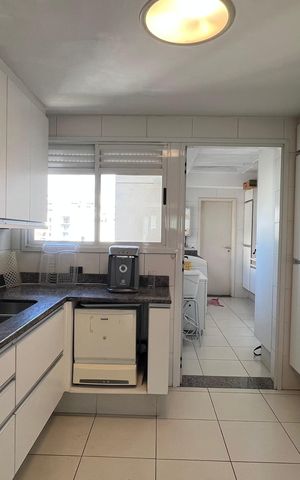 Apartamento para alugar com 162m², 3 quartos e 4 vagas Apartamento para alugar com 162m², 3 quartos e 4 vagasCozinha