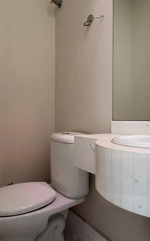 Apartamento para alugar com 162m², 3 quartos e 4 vagas Apartamento para alugar com 162m², 3 quartos e 4 vagasLavabo