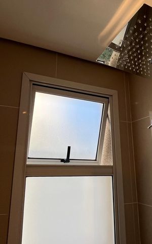 Apartamento para alugar com 162m², 3 quartos e 4 vagas Apartamento para alugar com 162m², 3 quartos e 4 vagasBanheiro da Suíte 1