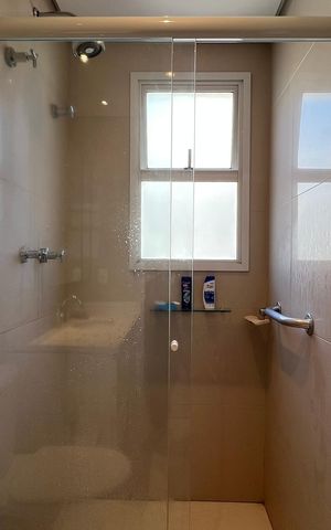 Apartamento para alugar com 162m², 3 quartos e 4 vagas Apartamento para alugar com 162m², 3 quartos e 4 vagasBanheiro da Suíte 2