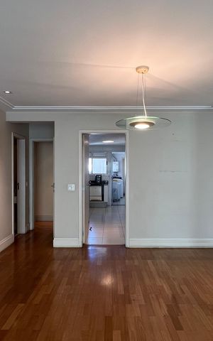 Apartamento para alugar com 162m², 3 quartos e 4 vagas Apartamento para alugar com 162m², 3 quartos e 4 vagasSala de Jantar
