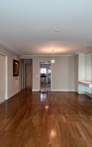 Apartamento para alugar com 162m², 3 quartos e 4 vagas Apartamento para alugar com 162m², 3 quartos e 4 vagasSala
