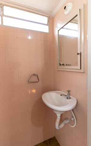 Casa à venda com 197m², 2 quartos e 2 vagas Casa à venda com 197m², 2 quartos e 2 vagasBanheiro Suíte