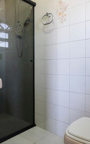 Casa à venda com 189m², 4 quartos e 2 vagasBanheiro da suíte