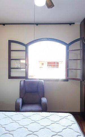 Casa à venda com 189m², 4 quartos e 2 vagasSuíte