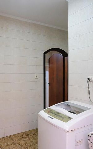 Casa à venda com 189m², 4 quartos e 2 vagasÁrea de Serviço