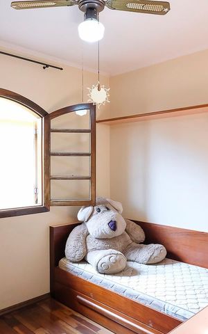 Casa à venda com 189m², 4 quartos e 2 vagasQuarto 2