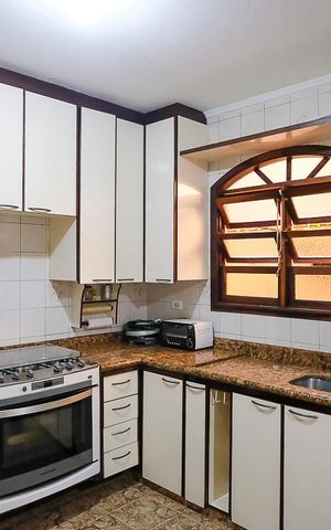 Casa à venda com 189m², 4 quartos e 2 vagasCozinha