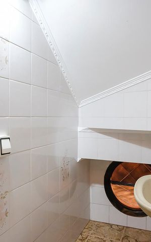 Casa à venda com 189m², 4 quartos e 2 vagasLavabo