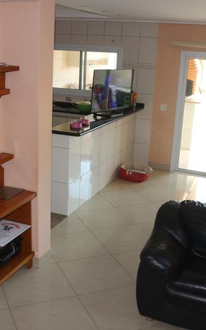 Casa à venda com 300m², 4 quartos e 4 vagasSala