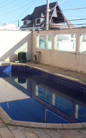 Casa à venda com 300m², 4 quartos e 4 vagasQuintal