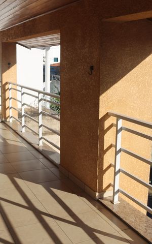 Casa à venda com 300m², 4 quartos e 4 vagasVaranda