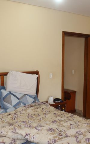 Casa à venda com 300m², 4 quartos e 4 vagasSuíte 1