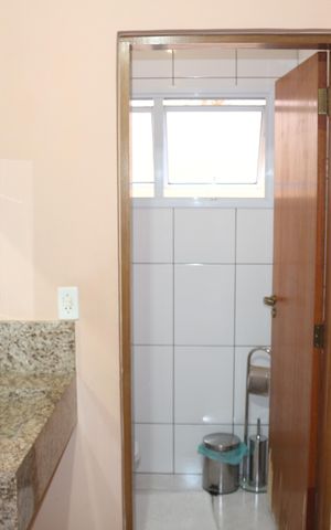 Casa à venda com 300m², 4 quartos e 4 vagasLavabo