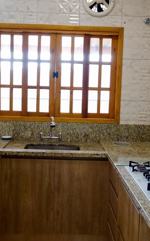 Casa à venda com 180m², 3 quartos e 1 vaga Casa à venda com 180m², 3 quartos e 1 vagaCozinha