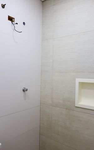 Casa à venda com 180m², 3 quartos e 1 vaga Casa à venda com 180m², 3 quartos e 1 vagaBanheiro da Suíte 1