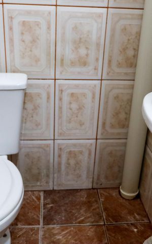 Casa à venda com 180m², 3 quartos e 1 vaga Casa à venda com 180m², 3 quartos e 1 vagaLavabo da Sala