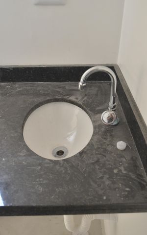 Apartamento à venda com 92m², 2 quartos e 2 vagasBanheiro da Suíte