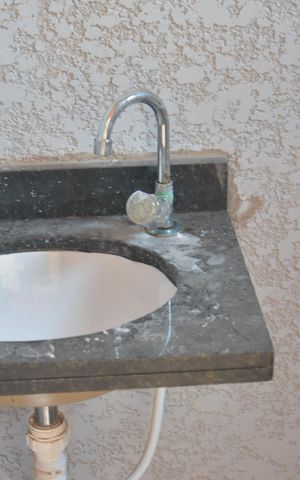 Apartamento à venda com 92m², 2 quartos e 2 vagasBanheiro de serviço