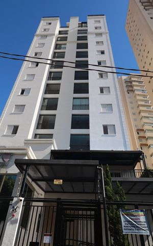 Apartamento à venda com 98m², 4 quartos e 2 vagasFachada