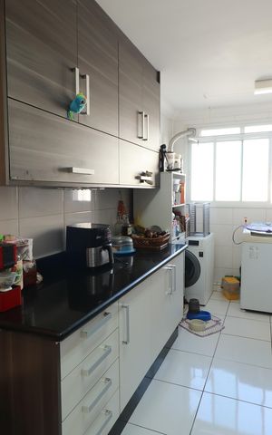 Apartamento à venda com 98m², 4 quartos e 2 vagasCozinha