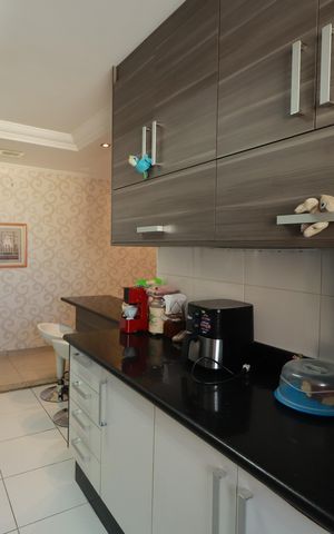 Apartamento à venda com 98m², 4 quartos e 2 vagasCozinha
