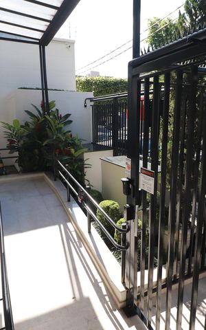 Apartamento à venda com 98m², 4 quartos e 2 vagasPortaria