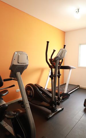 Apartamento à venda com 98m², 4 quartos e 2 vagasÁrea comum - Academia