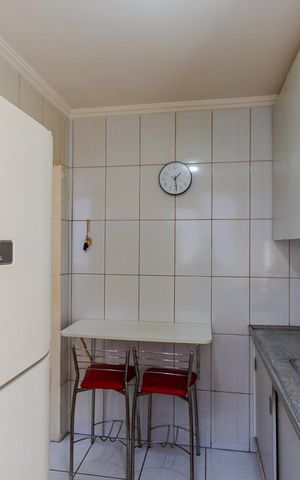 Apartamento à venda com 49m², 2 quartos e 1 vaga Apartamento à venda com 49m², 2 quartos e 1 vagaCozinha e Área de Serviço