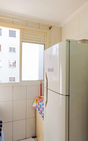 Apartamento à venda com 49m², 2 quartos e 1 vaga Apartamento à venda com 49m², 2 quartos e 1 vagaCozinha e Área de Serviço