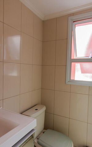 Apartamento à venda com 49m², 2 quartos e 1 vaga Apartamento à venda com 49m², 2 quartos e 1 vagaBanheiro