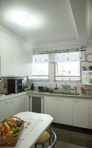 Apartamento à venda com 75m², 2 quartos e 2 vagasCozinha