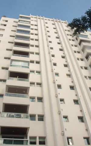 Apartamento à venda com 75m², 2 quartos e 2 vagasFachada