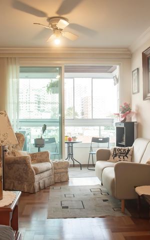 Apartamento à venda com 75m², 2 quartos e 2 vagasSala