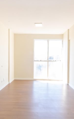 Apartamento à venda com 69m², 3 quartos e 1 vaga Apartamento à venda com 69m², 3 quartos e 1 vagaSala