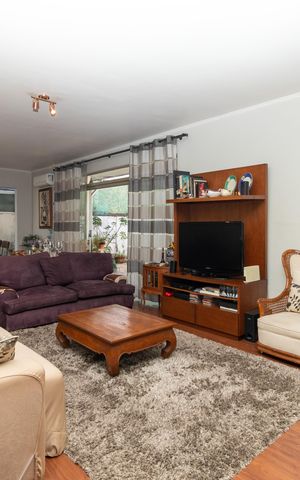 Casa à venda com 324m², 3 quartos e 2 vagas Casa à venda com 324m², 3 quartos e 2 vagasSala 2