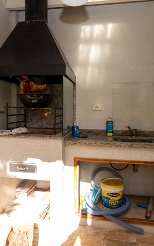 Casa à venda com 324m², 3 quartos e 2 vagas Casa à venda com 324m², 3 quartos e 2 vagasChurrasqueira