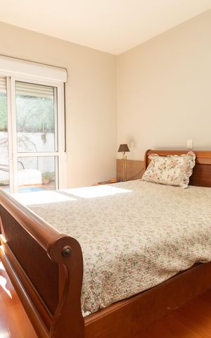 Casa à venda com 324m², 3 quartos e 2 vagas Casa à venda com 324m², 3 quartos e 2 vagasSuíte